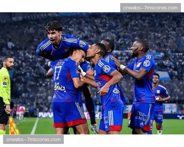 里昂0-1不敌马赛，奥巴梅扬制胜球，里昂遭遇主场四连败